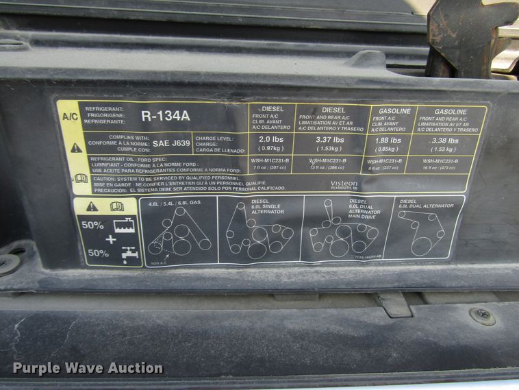 image for item DG8175 2007 Ford E450 shuttle bus