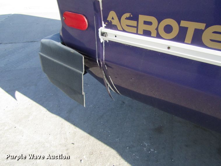 image for item DG8175 2007 Ford E450 shuttle bus