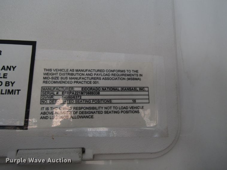 image for item DG8175 2007 Ford E450 shuttle bus