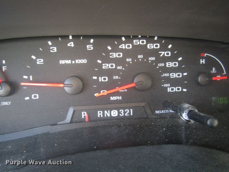 image for item DG8176 2007 Ford E450 shuttle bus