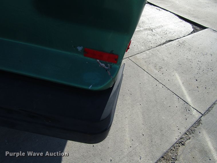 image for item DG8176 2007 Ford E450 shuttle bus