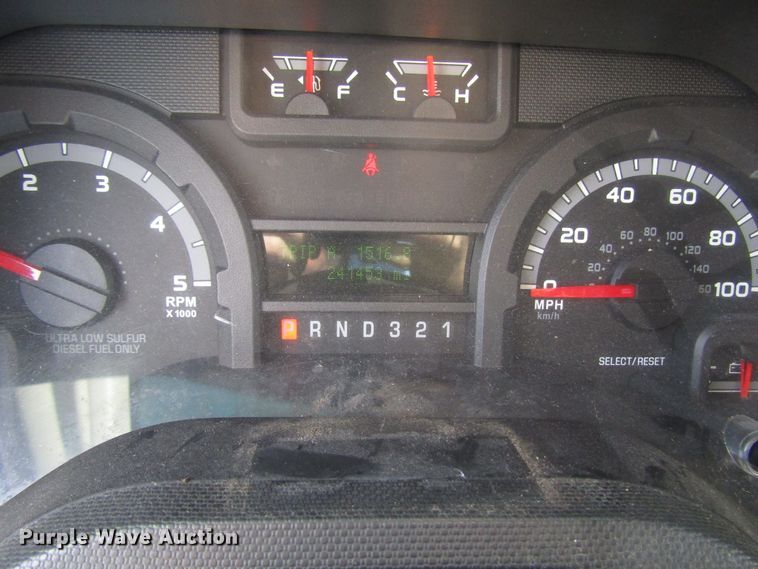 image for item DG8177 2009 Ford E450 shuttle bus