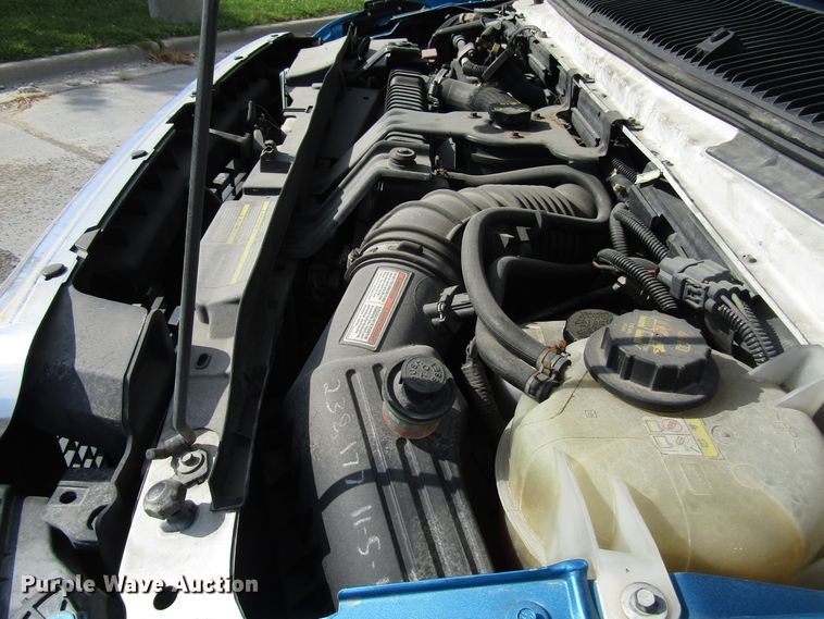 image for item DG8177 2009 Ford E450 shuttle bus