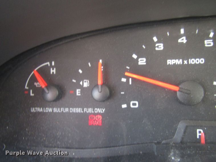 image for item DG8178 2008 Ford E450 shuttle bus