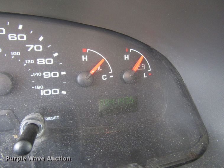 image for item DG8178 2008 Ford E450 shuttle bus