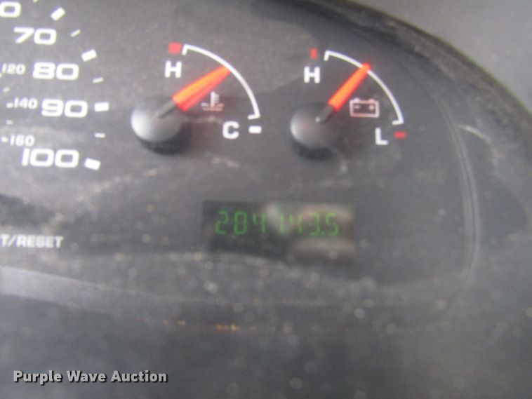 image for item DG8178 2008 Ford E450 shuttle bus