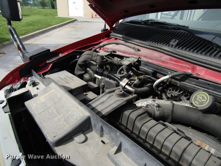 image for item DG8178 2008 Ford E450 shuttle bus