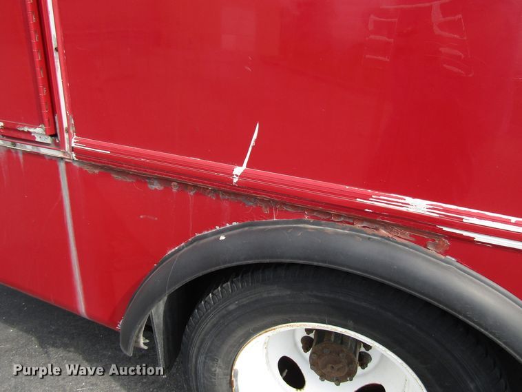 image for item DG8178 2008 Ford E450 shuttle bus