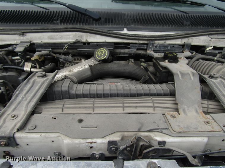 image for item DG8180 2009 Ford E450 shuttle bus