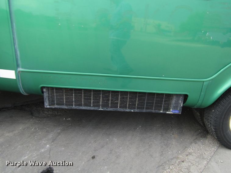 image for item DG8180 2009 Ford E450 shuttle bus