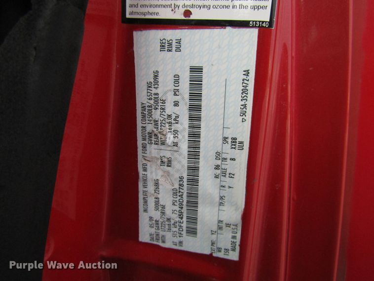 image for item DG8181 2009 Ford E450 shuttle bus