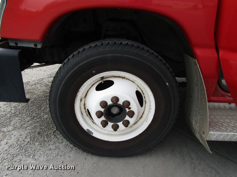 image for item DG8181 2009 Ford E450 shuttle bus