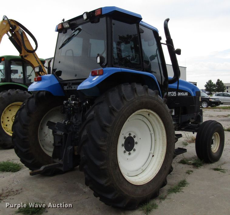 image for item DG8182 2002 New Holland TM135 tractor