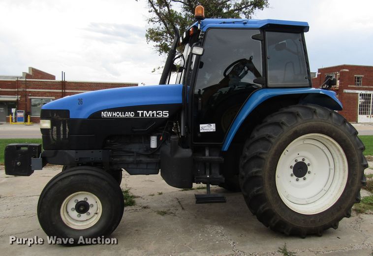 image for item DG8182 2002 New Holland TM135 tractor