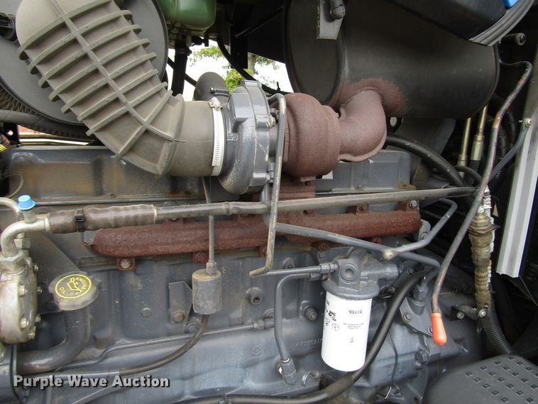 image for item DG8182 2002 New Holland TM135 tractor