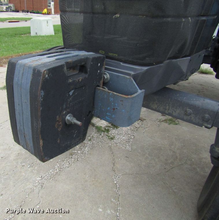 image for item DG8182 2002 New Holland TM135 tractor