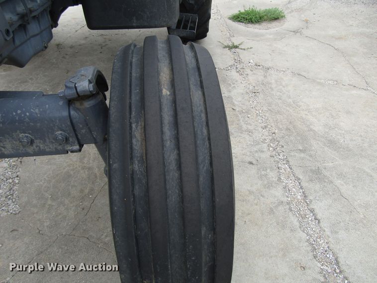 image for item DG8182 2002 New Holland TM135 tractor