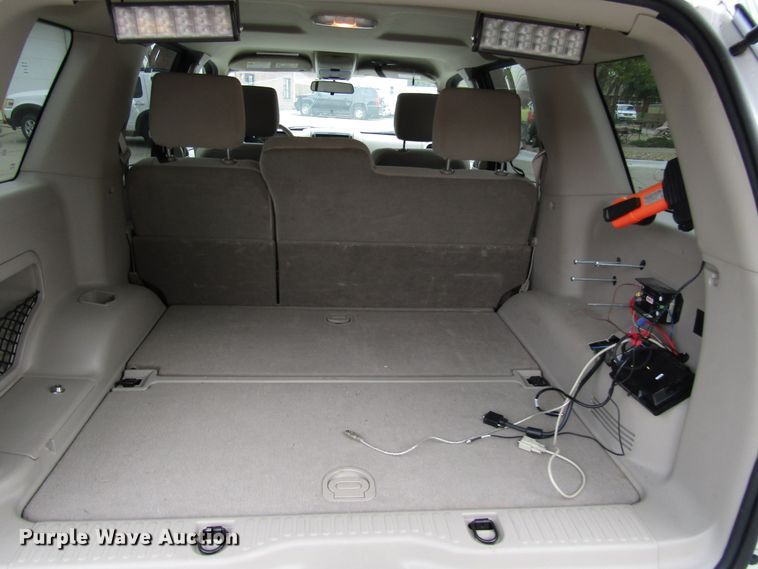 image for item DG8183 2006 Ford Explorer SUV