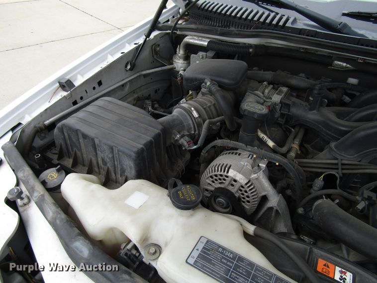 image for item DG8183 2006 Ford Explorer SUV