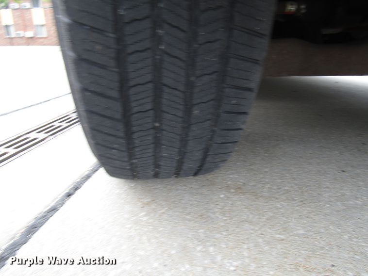 image for item DG8183 2006 Ford Explorer SUV