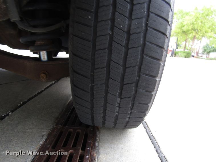 image for item DG8183 2006 Ford Explorer SUV