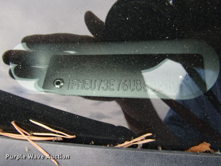 image for item DG8183 2006 Ford Explorer SUV