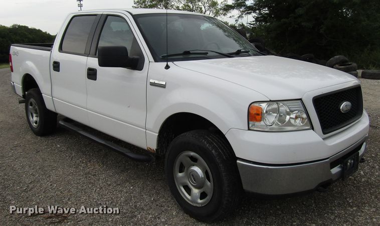 image for item DG8184 2006 Ford F150 SuperCrew pickup truck