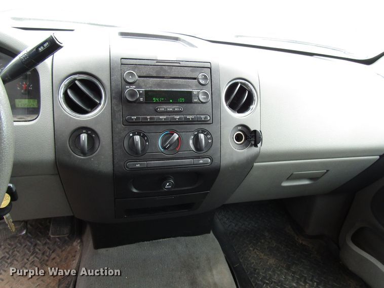 image for item DG8184 2006 Ford F150 SuperCrew pickup truck