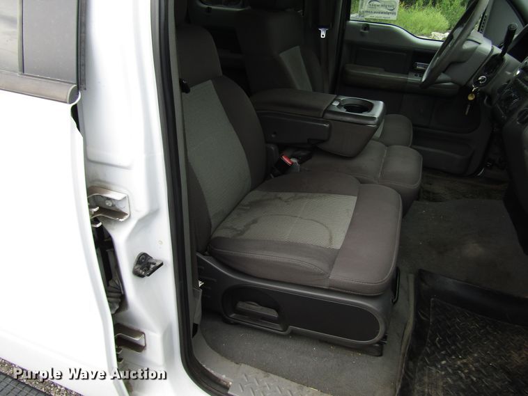 image for item DG8184 2006 Ford F150 SuperCrew pickup truck