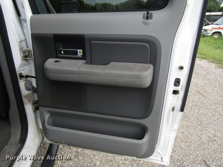 image for item DG8184 2006 Ford F150 SuperCrew pickup truck