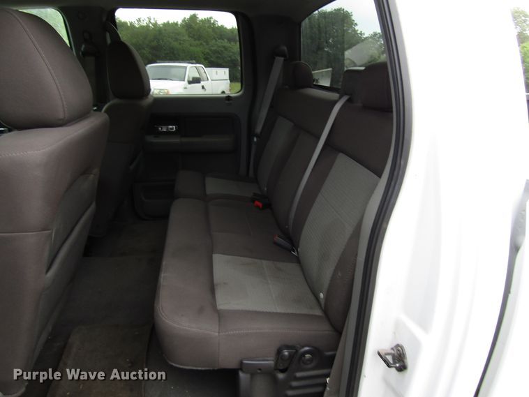 image for item DG8184 2006 Ford F150 SuperCrew pickup truck