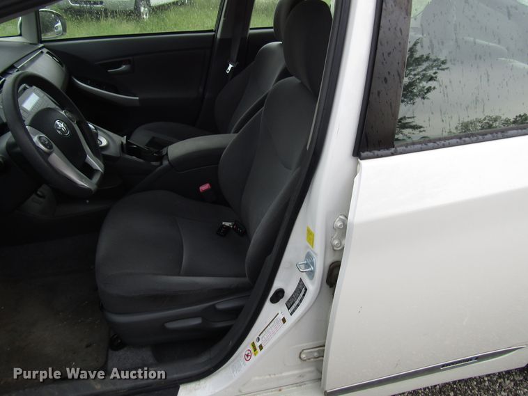 image for item DG8185 2010 Toyota Prius