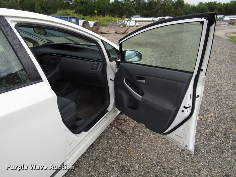 image for item DG8185 2010 Toyota Prius