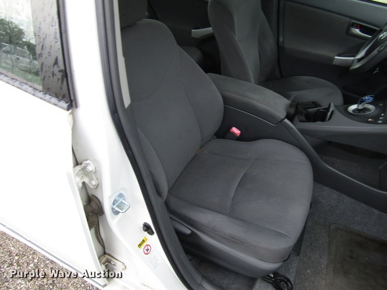 image for item DG8185 2010 Toyota Prius