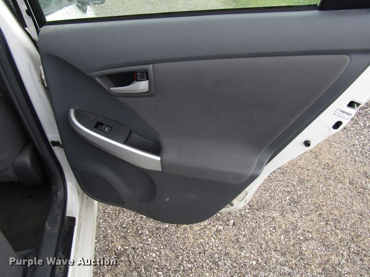 image for item DG8185 2010 Toyota Prius