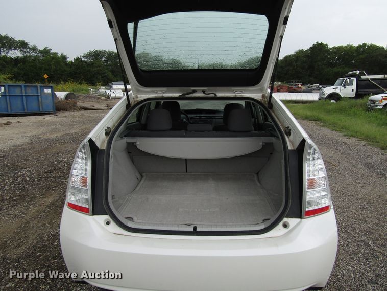 image for item DG8185 2010 Toyota Prius