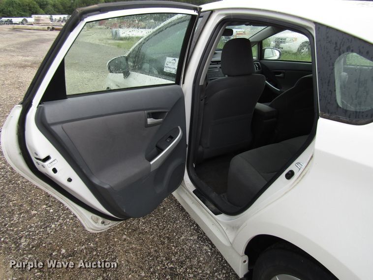 image for item DG8185 2010 Toyota Prius