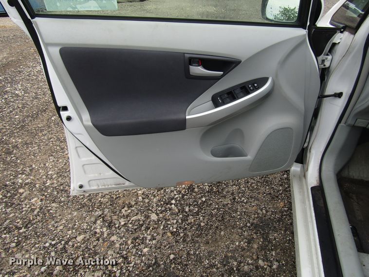 image for item DG8186 2010 Toyota Prius