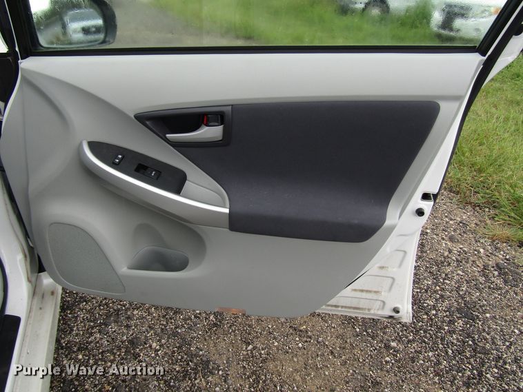 image for item DG8186 2010 Toyota Prius