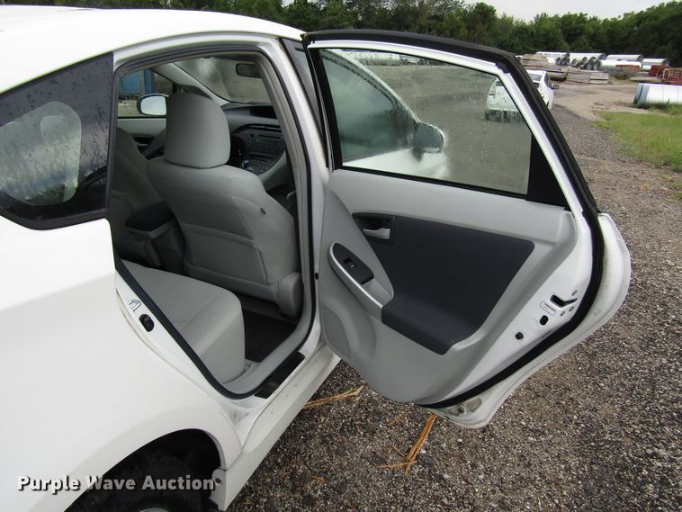 image for item DG8186 2010 Toyota Prius