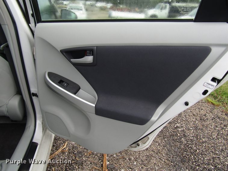 image for item DG8186 2010 Toyota Prius