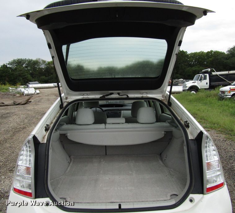 image for item DG8186 2010 Toyota Prius