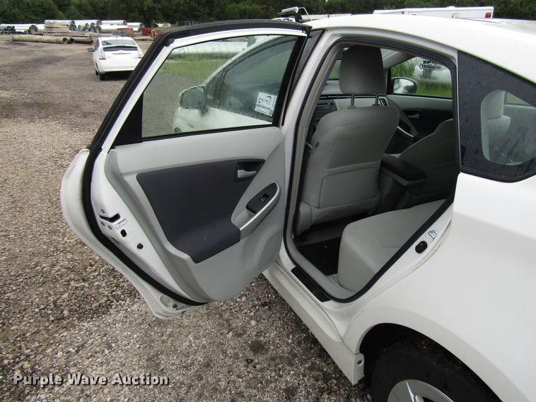 image for item DG8186 2010 Toyota Prius