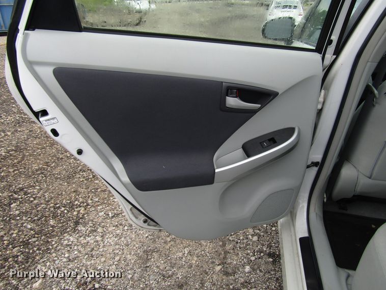 image for item DG8186 2010 Toyota Prius