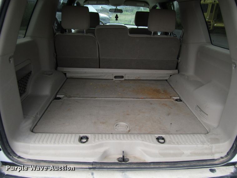 image for item DG8191 2006 Ford Explorer SUV