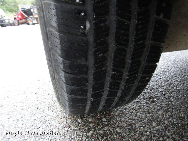 image for item DG8191 2006 Ford Explorer SUV