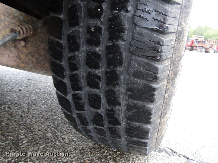 image for item DG8191 2006 Ford Explorer SUV