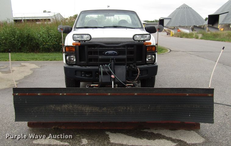 image for item DG8192 2008 Ford F250 Super Duty pickup truck
