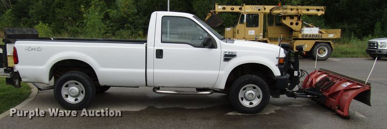 image for item DG8192 2008 Ford F250 Super Duty pickup truck