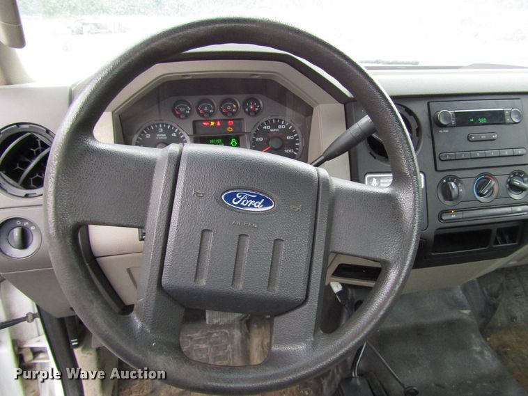 image for item DG8192 2008 Ford F250 Super Duty pickup truck